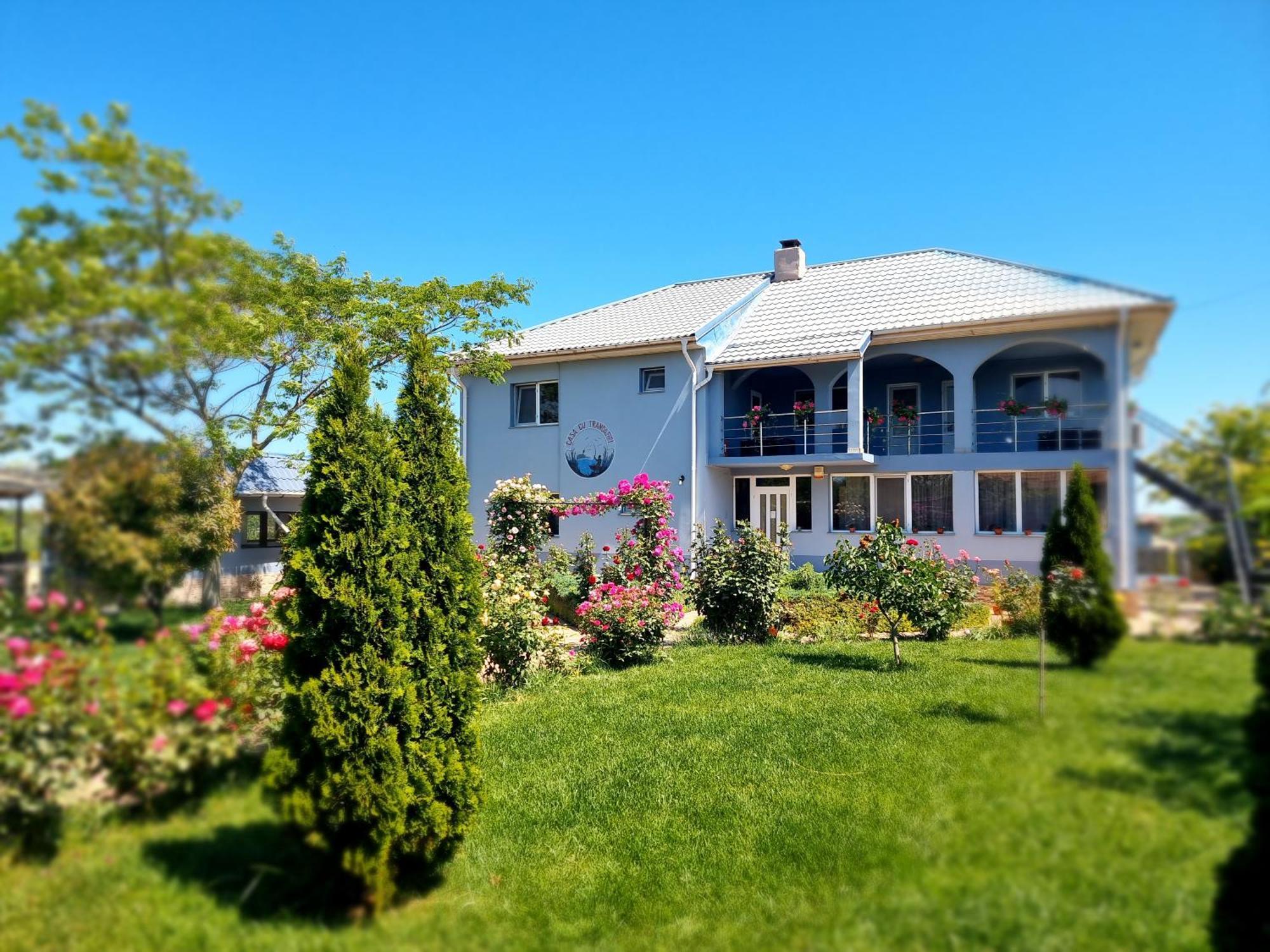 Casa Cu Trandafiri Murighiol Bagian luar foto