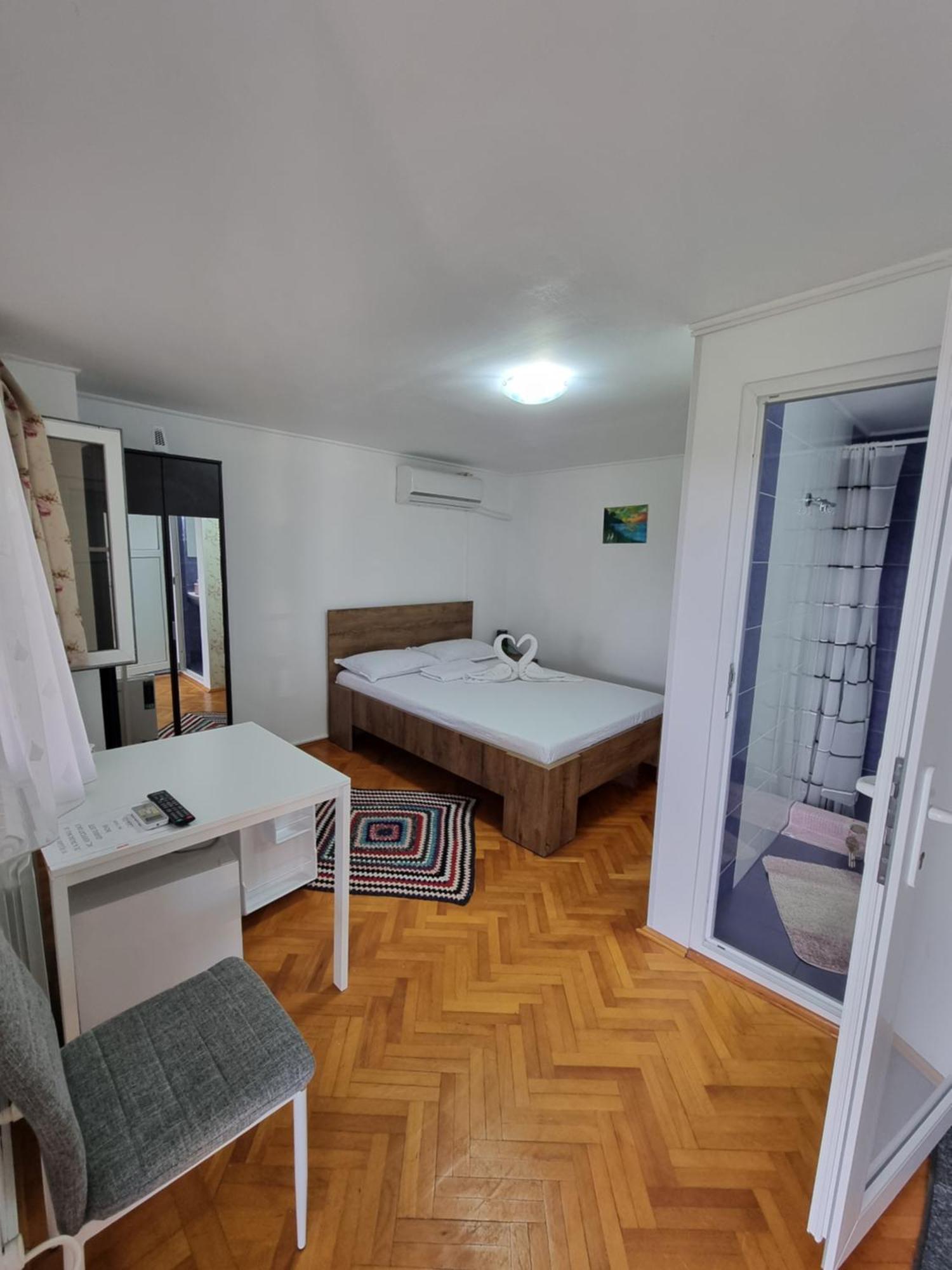 Casa Cu Trandafiri Murighiol Bagian luar foto