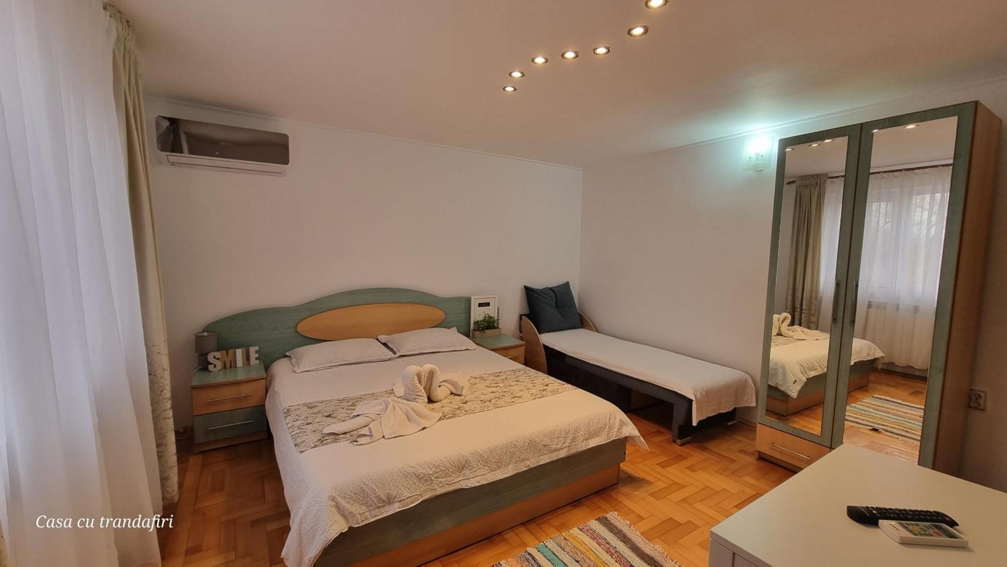 Casa Cu Trandafiri Murighiol Bagian luar foto