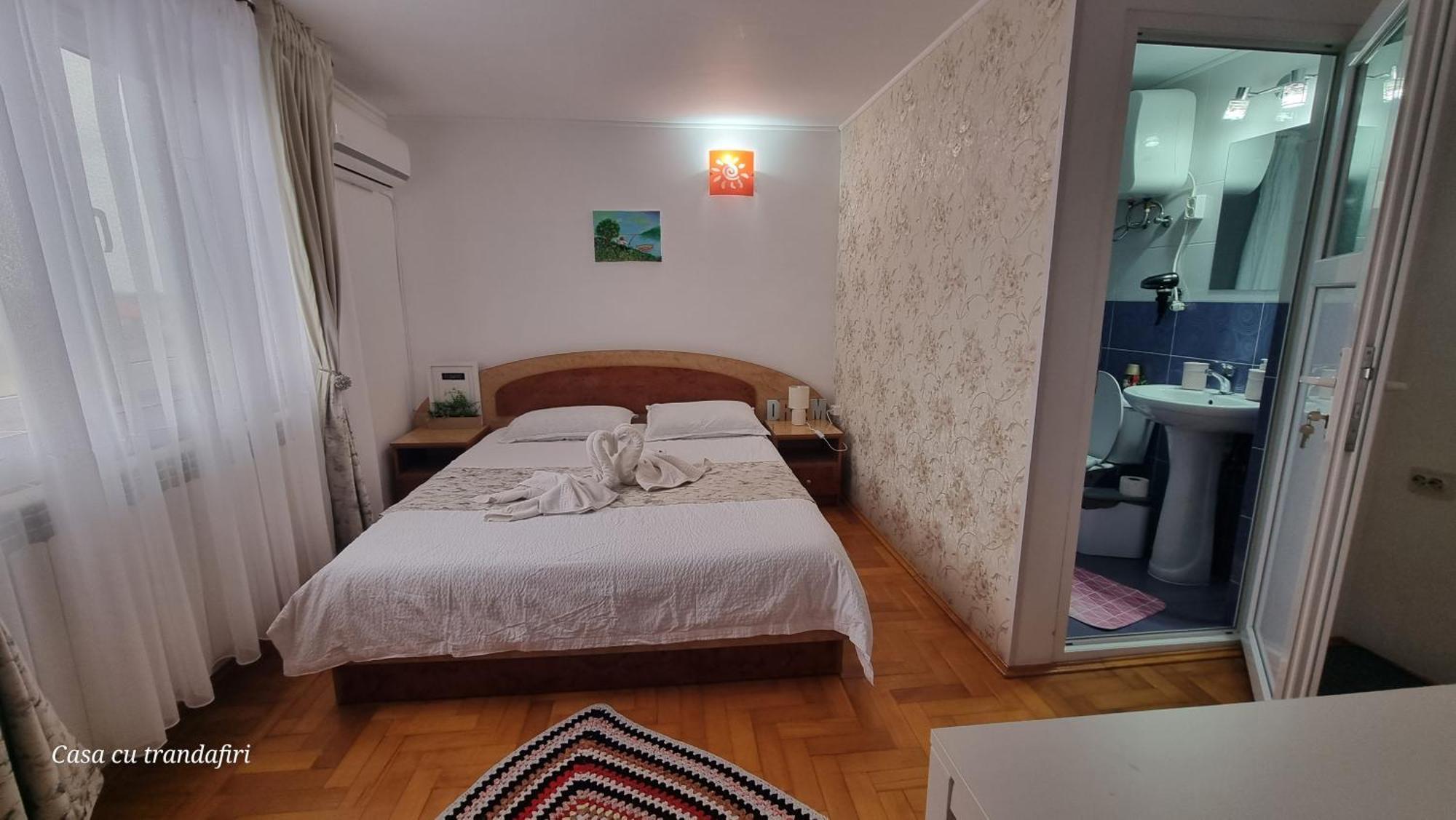 Casa Cu Trandafiri Murighiol Bagian luar foto